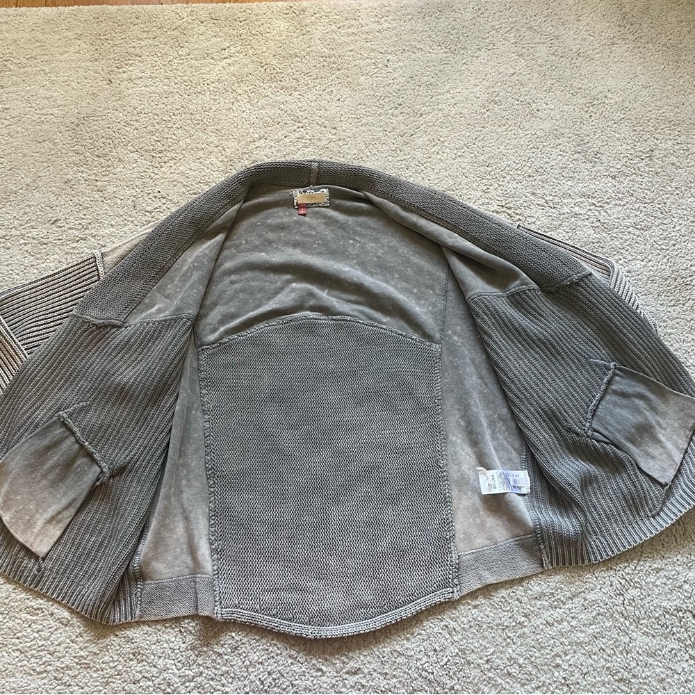 Pilcro and the Letterpress Gray and Cream Cardigan - Picture 7 of 10